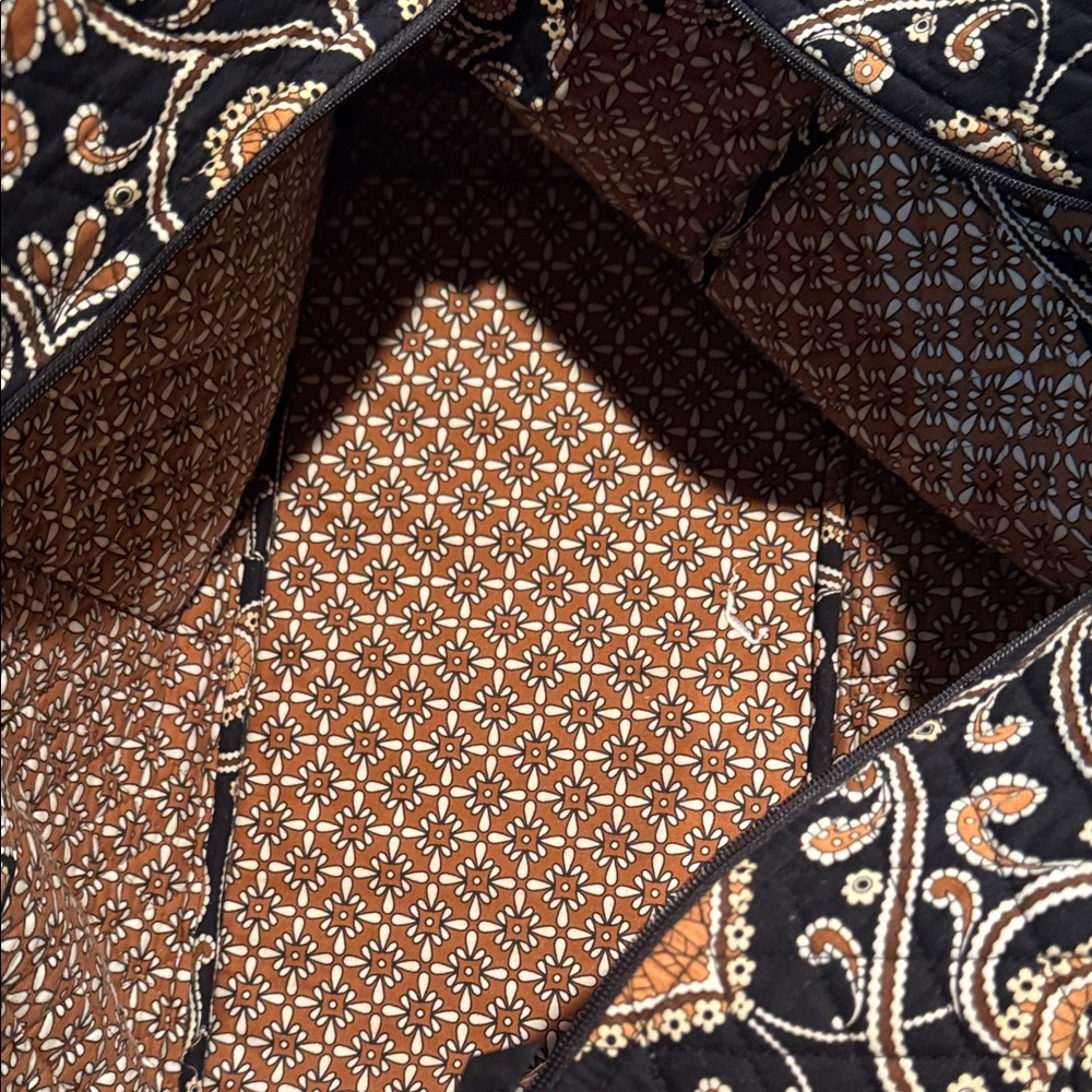 Vera Bradley Black and Tan Women's Travel Bag - Picture 5 of 5